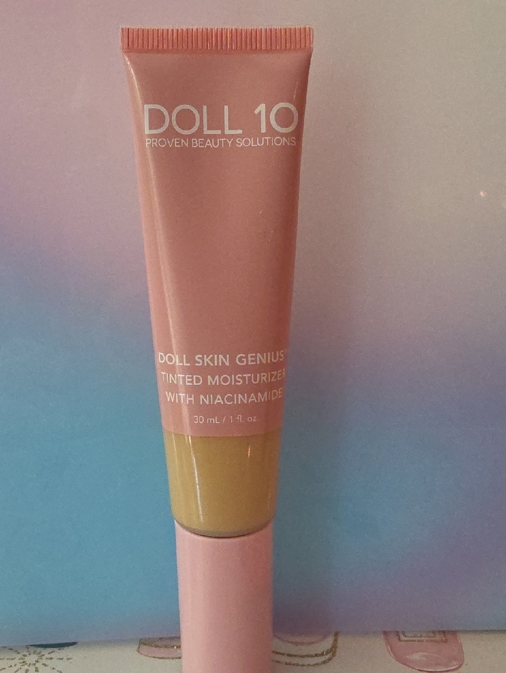Doll 10 Tinted Moisturozer With Niaconamide